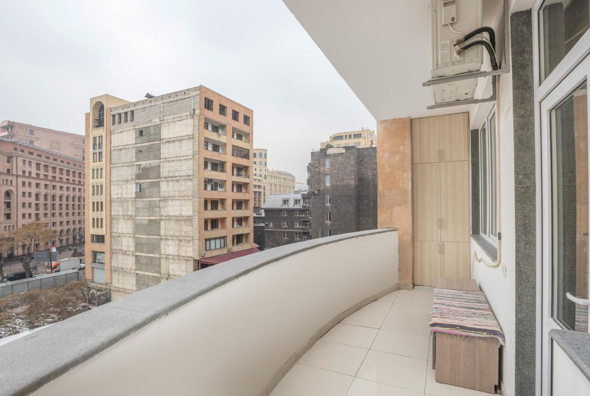 2 Bedrooms 2 Bathrooms Large And Lux Apartment Best Location Erevan Exterior foto