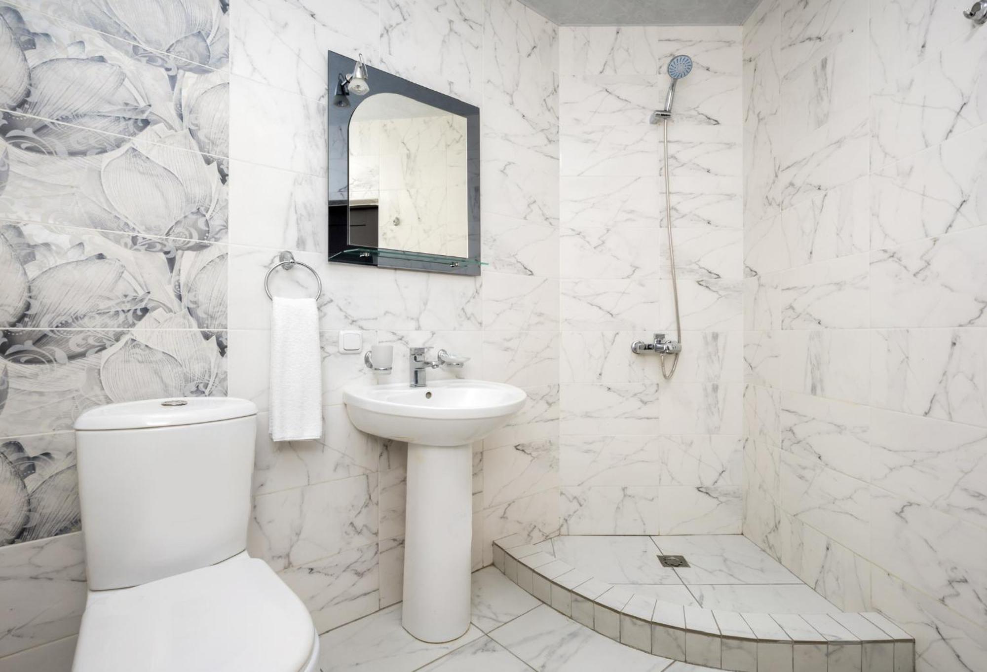 2 Bedrooms 2 Bathrooms Large And Lux Apartment Best Location Erevan Exterior foto